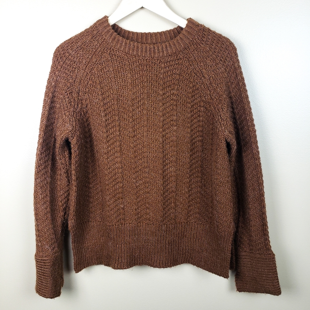 H&M Chunky Knit Chevron Stripe Olive Brown Sweater